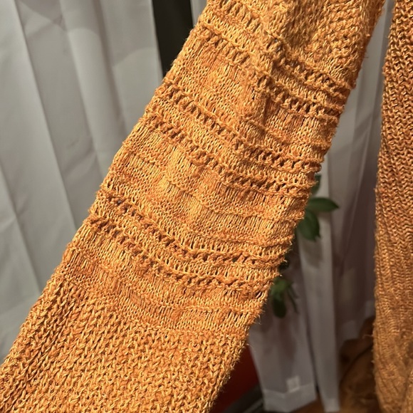 EUC Maurices mustard cardigan - Picture 7 of 14